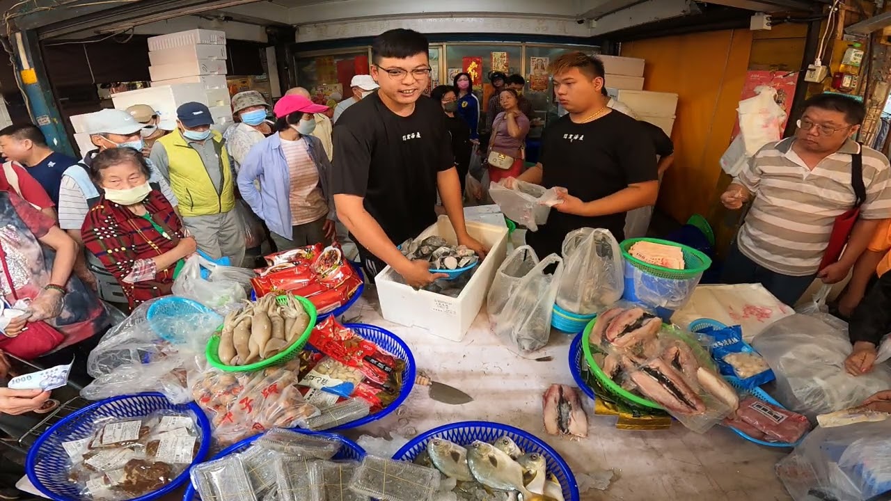 柏南上來拼清空不看成本了 #中彰海王子 #土城 #海鮮叫賣 #海鮮拍賣
