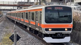 E231系0番台ｹﾖMU37編成が東川口駅2番線に到着停車するシーン（1339E）2022.12.4