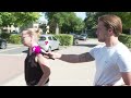 GroenLinks-minnend Brummen woest om azc: 'F*ck you!'