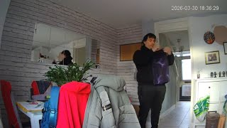🔴 24/7 LIVE: Italian Couple in London - Real Life [DINING ROOM 🍽️] - MiGIPepeVibes - Cam 2