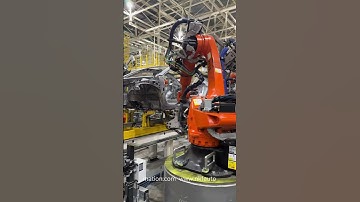 Demonstration of KUKA robot applied to the automated production line of BIW.