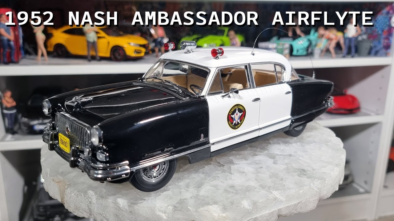 1:18 Sun Star 1952 Nash Ambassador Airflyte Police Car