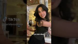 aysude ve ferideyi yan yana görmek mutluluk verdi@ozdincferide @aysudeornek