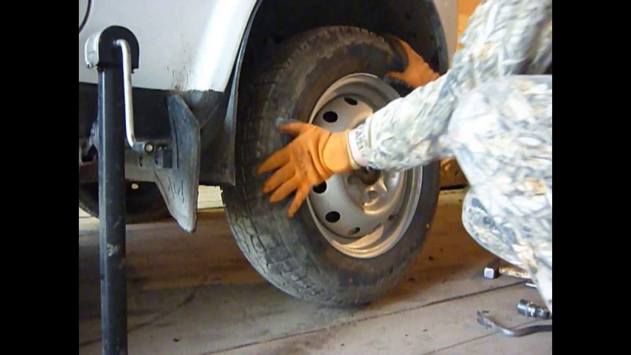 Подтяжка ступичного подшипника на Ниве - YouTube