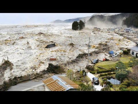 7.3 magnitude earthquake provokes tsunami and panic in Indonesia!