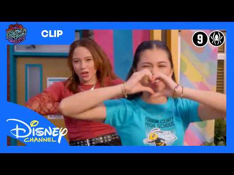 Electric Bloom | Clip musical | The Honeybees Fight | Disney Channel Belgique