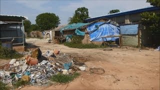 廃虚と化した州都 南スーダン・ベンティウ