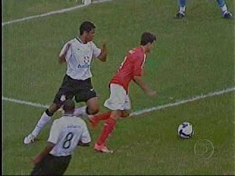 Gol antológico de Nilmar do Internacional contra o Corinthians 10.05.2009