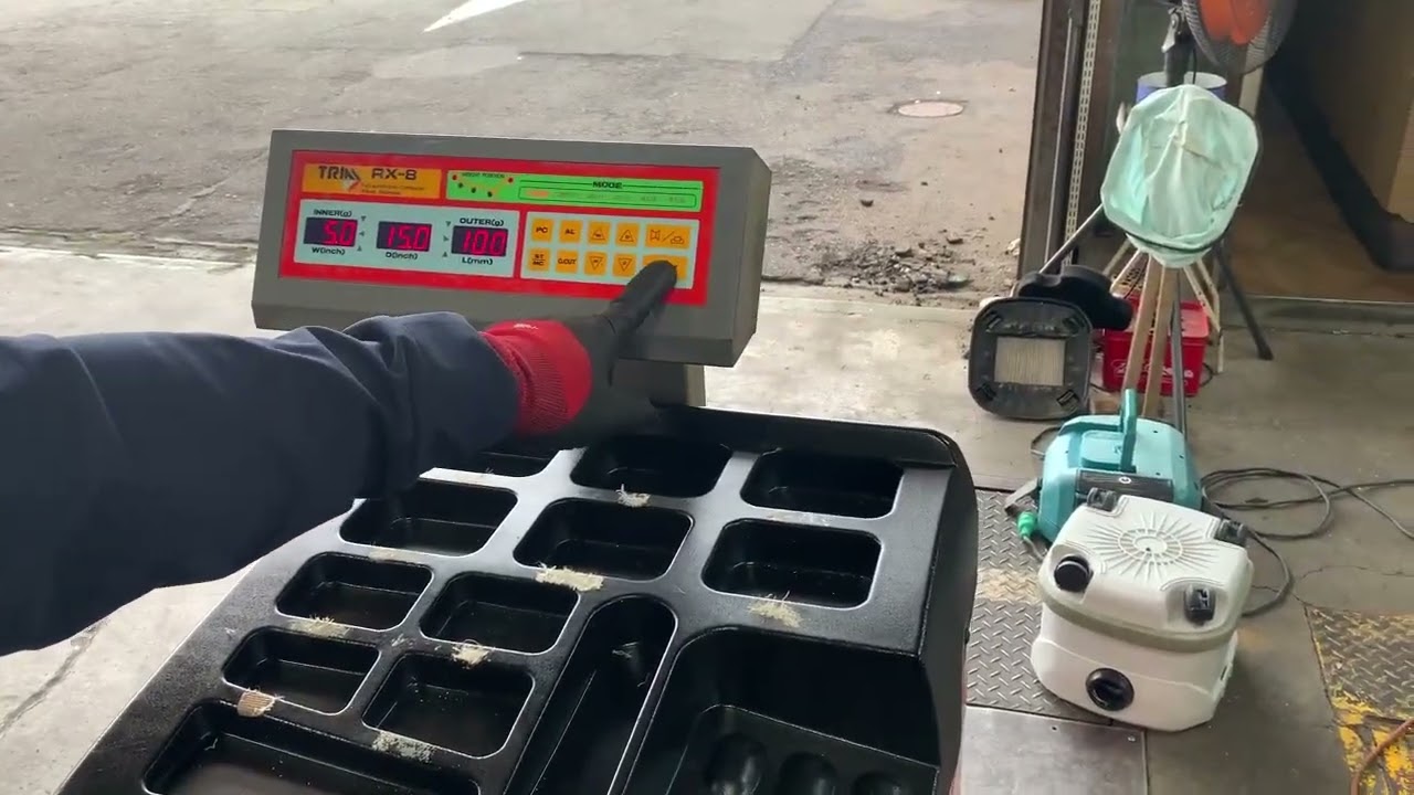 TOYOSEIKI/東洋精機 ホイールバランサー TRIM-RX8 簡易動作確認動画
