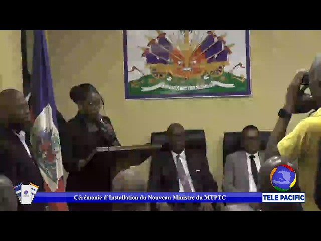 Visite du Ministre du MTPC sur la route de l"areoport