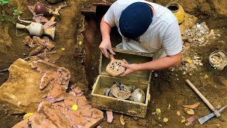 100-Year-Old Hidden Treasure Found in Mountains باستخدام Metal Detector | Shocking Discovery!"