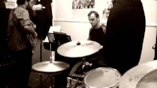 Lars Von Trio (en duo) tocando La Mamba Negra (Fragmento)