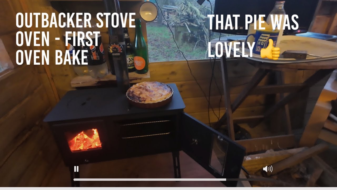 Outbacker Stove Oven - First pie in the oven
