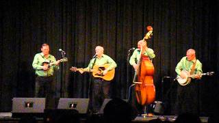 The Bluegrass Diamonds - Lord Don't Give Up On Me chords