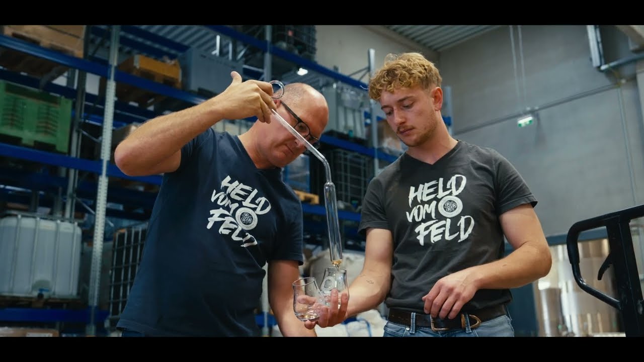 Vom Feld in die Flasche - Destillerie Farthofer