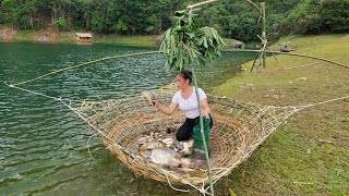 Girl of the sea, Fishing, weaving bamboo cages to catch big fish, selling them to make a living