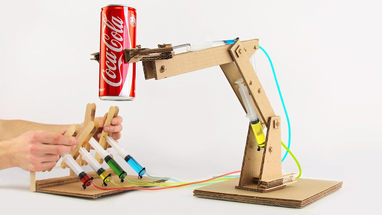 「how to make hydraulic powered robotic arm from cardboard」の画像検索結果