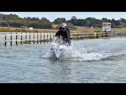Summer madness, bad drivers, brave drivers and super bike fail at Mersea Island