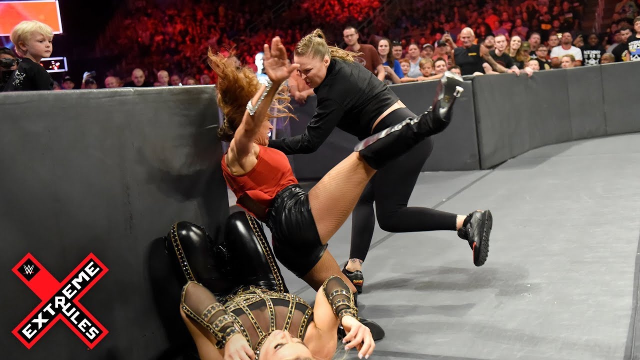 Ronda Rousey leaps from her ringside seat to attack Mickie James: WWE Extreme Rules 2018