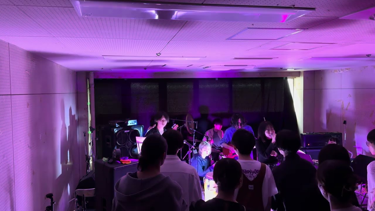 色彩のブルース/EGO WRAPPIN 10代ライブ2024 シャンソン研究会 - YouTube