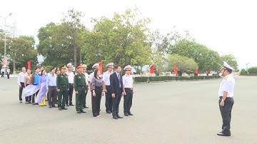 Tiễn đoàn công tác đi thực hiện nhiệm vụ và chúc Tết quân dân quần đảo Trường Sa