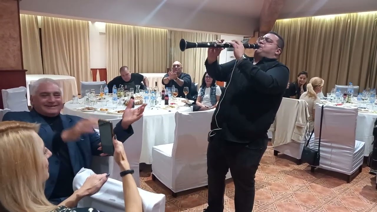 Соло кларинет Димитър Георгиев!