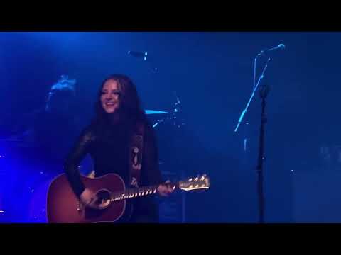 Ashley McBryde - little dive bar in Dahlonega - Dublin Ireland 2024