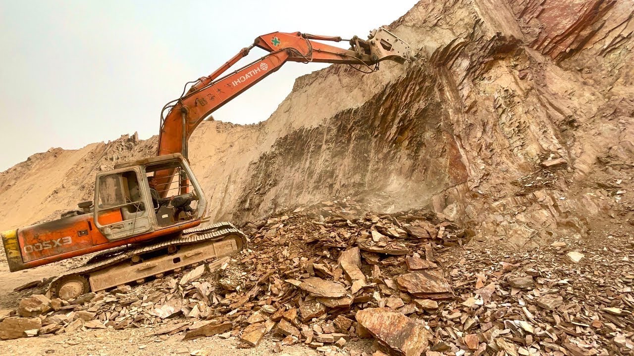 Excavator working”Humring and Drilling”And operator view#excavators #excavatorvideos #excavator#sand