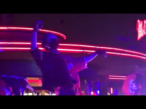 ゾンビ・デ・ダンス　メルズ前 6時半 Universal Halloween Horror Night USJ 20180917