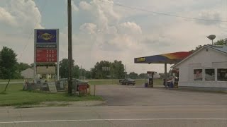Gas station clerk held at gunpoint during robbery says she was later fired; Sunoco owner disagrees