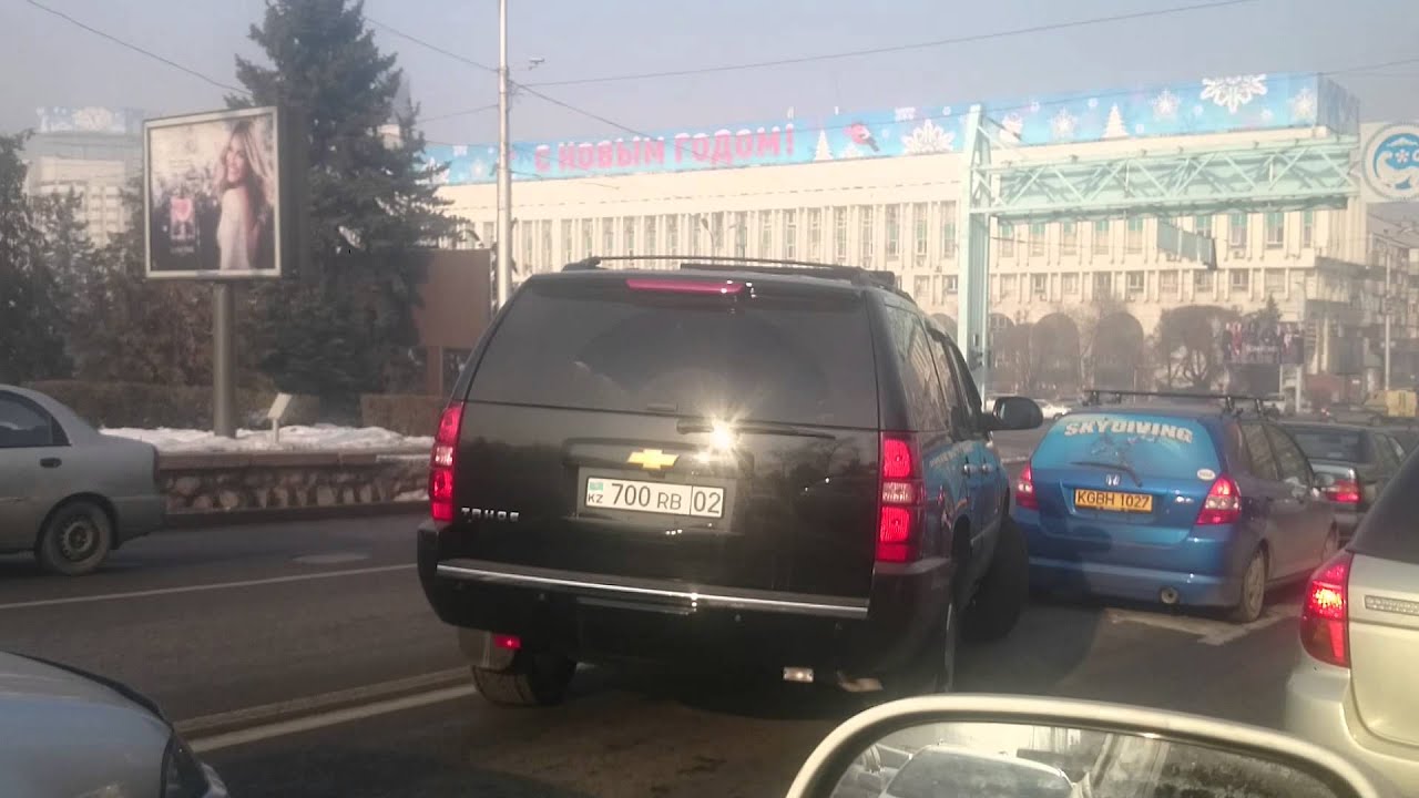 KZ 700 RB 02 Шевроле Тахое, две сплошные!