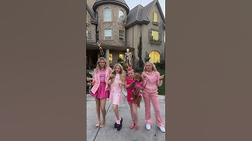 Do you know the BEND & SNAP!? 💗 #nenfam #notenoughnelsons #legallyblonde #sisters