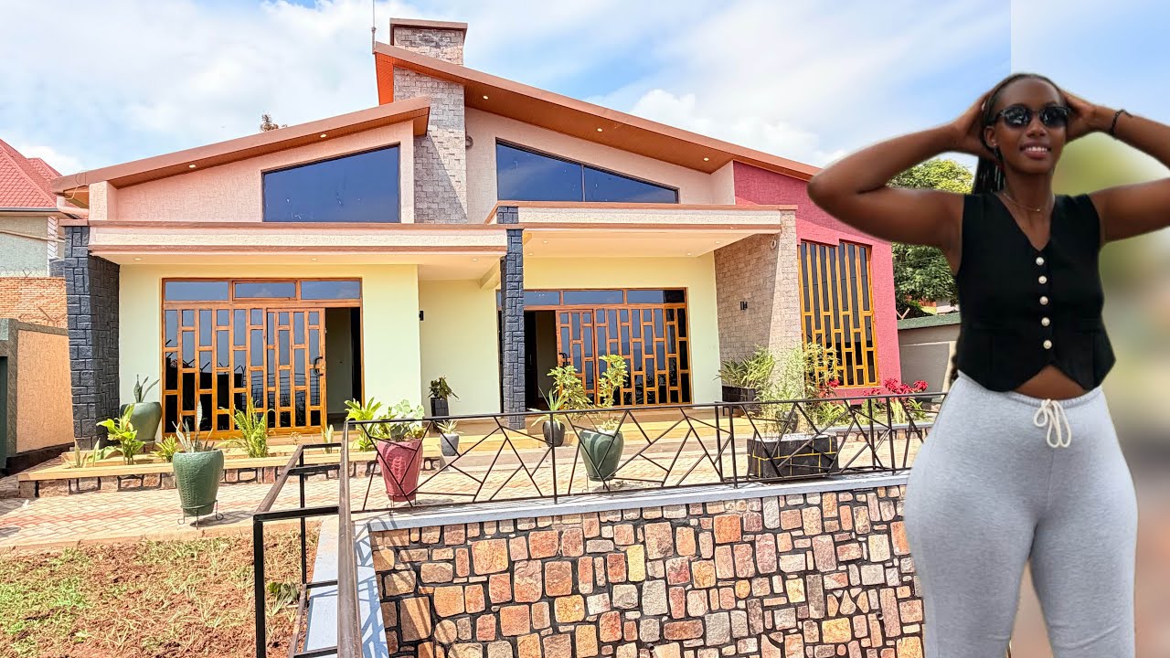 KARABAYE! NI MUTABAREE IYI YO UTANAYIGUZE WAYIGIRAHO BYINSHI REBA INZU IDASANZWE YUZUYE MURI KIGALI 