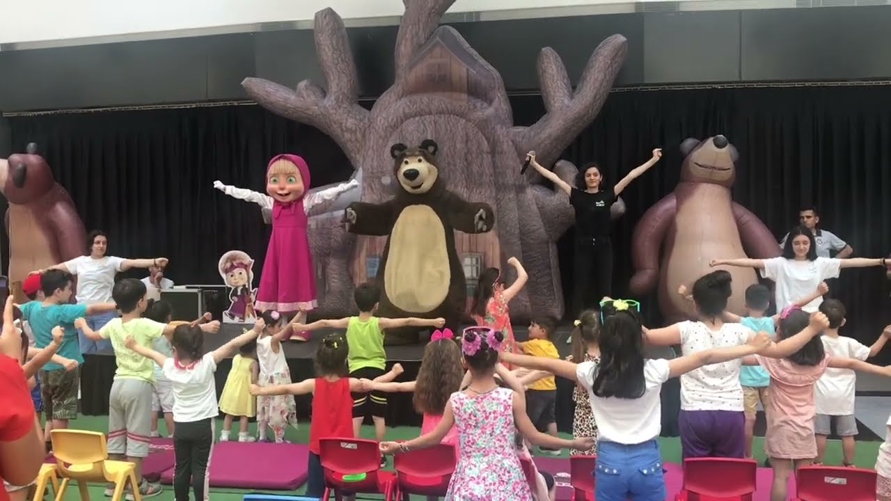 Maşa ile koca ayı müzikal gösterisi