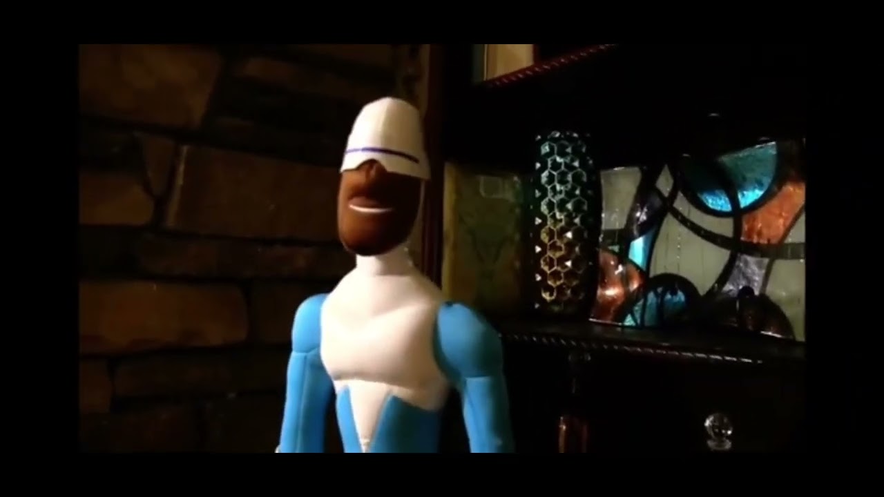 Где мой мем про суперкостюм (ремейк 2025 года) 