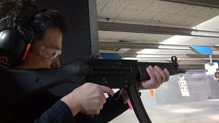 HK MP5A4 - 9mm SMG Full Auto Shooting