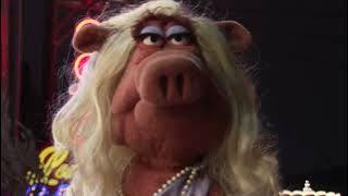 The Muppets Hidden Easter Egg - Miss Poogy - The Oinkerview (2011)
