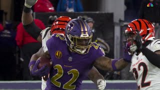 Henry Puts Defenders On Skates After 44-Yard Pickup