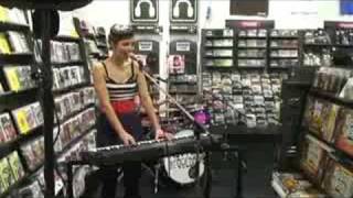 Rosie and the Goldbug - HMV (5) Heartbreak