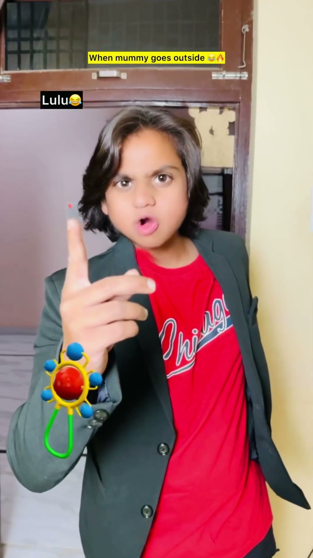 Chota bhai vs bada bhai ??| indian family #shorts #indian #chotabhai #chaman #relatable #diwali