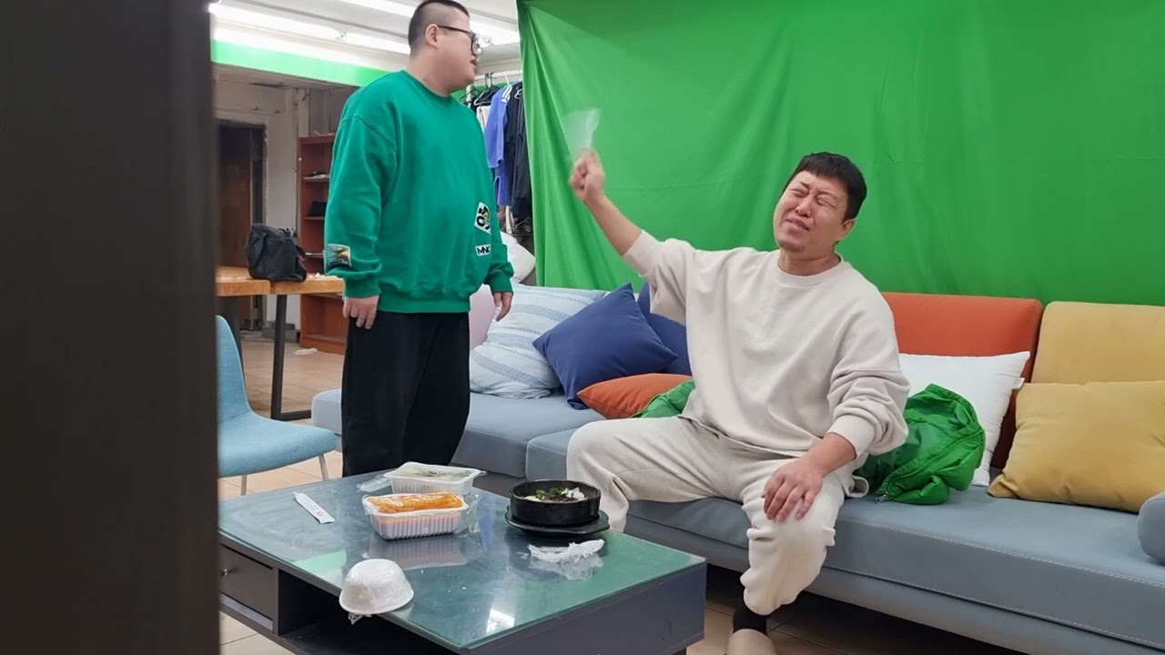 난 돌솥비빔밥 넌 그냥 비빔밥