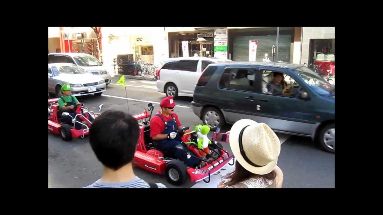 札幌の街にリアルマリオカートが走っていた Youtube