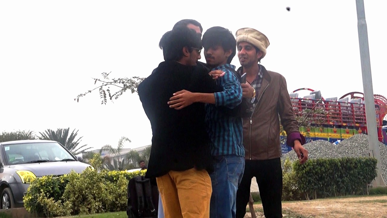 TUNA MUGHE GALIYAN KYUN DIEN (PRANK)
