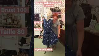 Vintage-Salon Fräulein Anders präsentiert ihre schönsten Kleider! #shorts Nr. 191