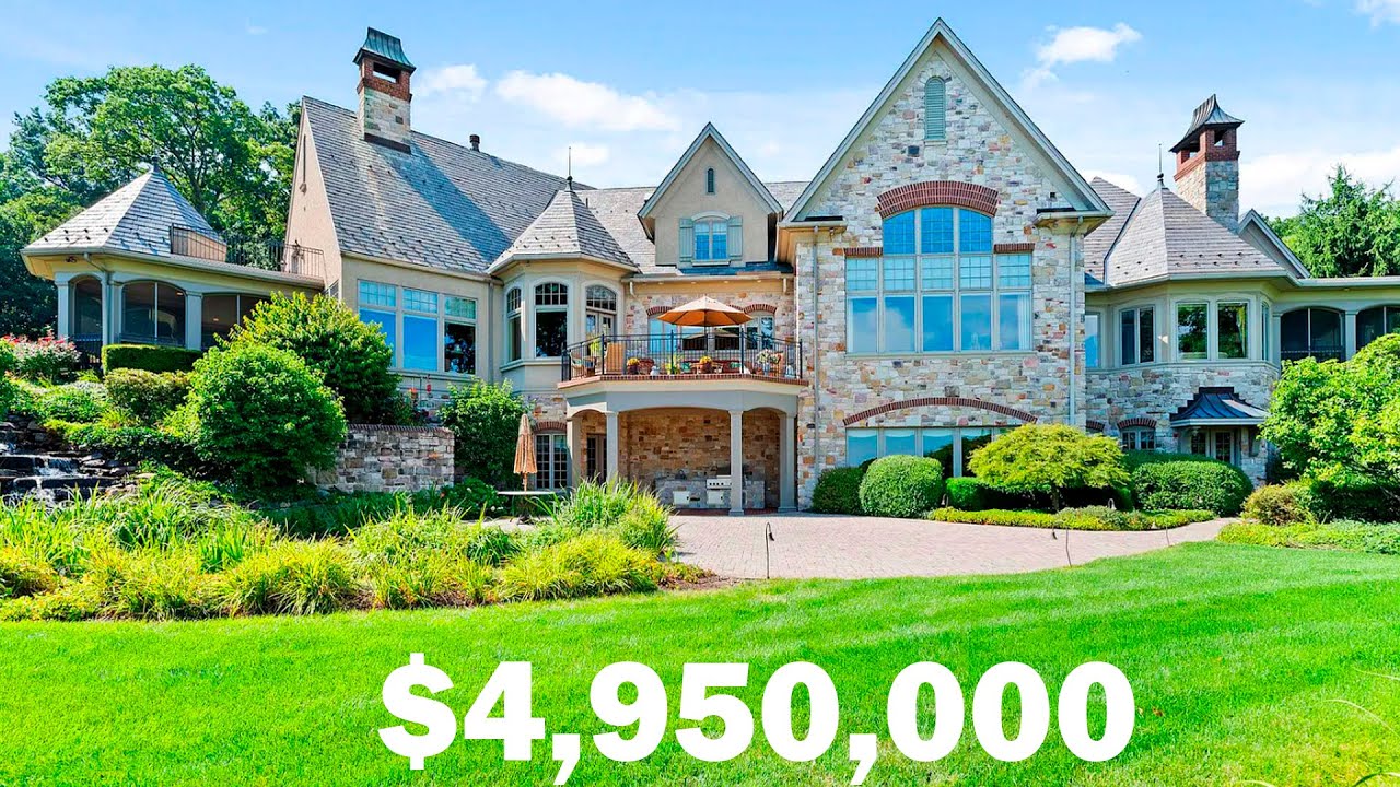 Overview of a luxurious and expensive mansion in the Harrisburg area of