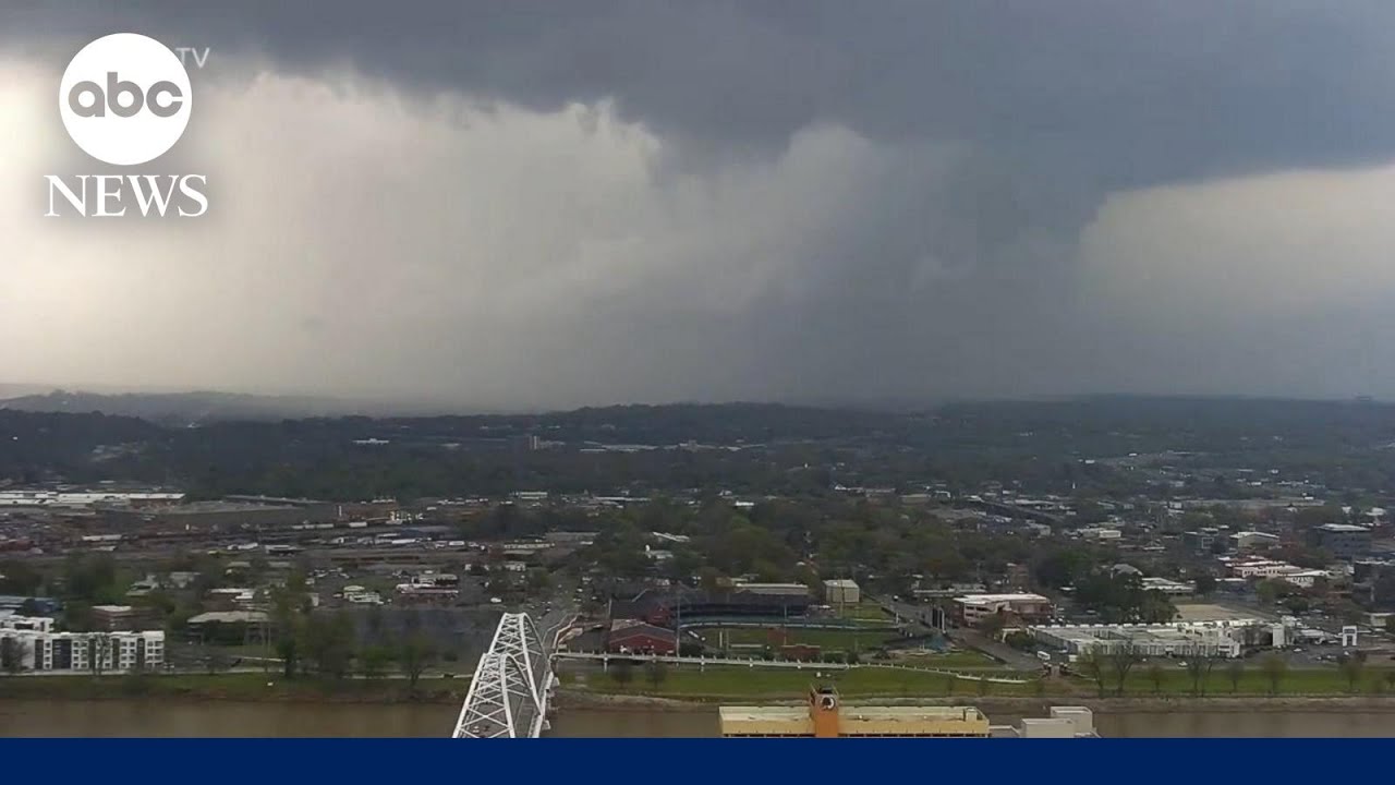 ‘Catastrophic’ Tornado Hits Little Rock |  WNT
