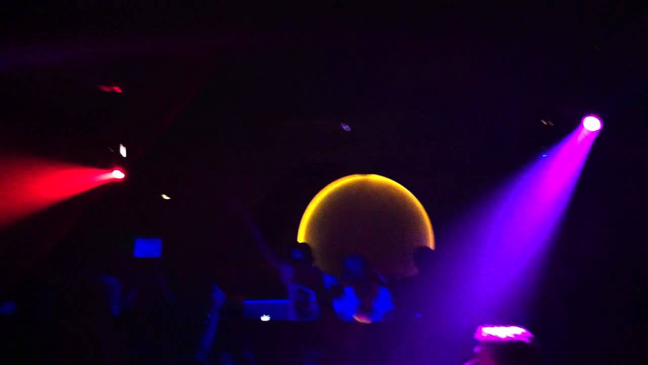 Vaski & Downlink @ Fortune Sound Club, Vancouver, May 12th, 2011 (4)