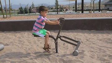 SuperScoop - Freestanding Play - Landscape Structures