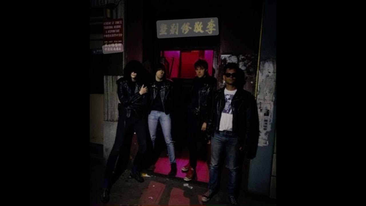 Ramones - Go Lil' Camaro Go (Alternate Version) Ramones - Go Lil' Camaro Go (Alternate Version)