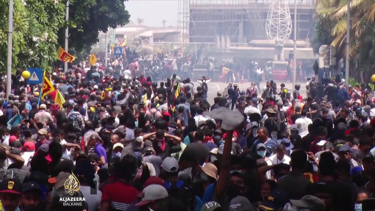 سريلانكا في عام 2022: أزمة اقتصادية وحوكمة حادة